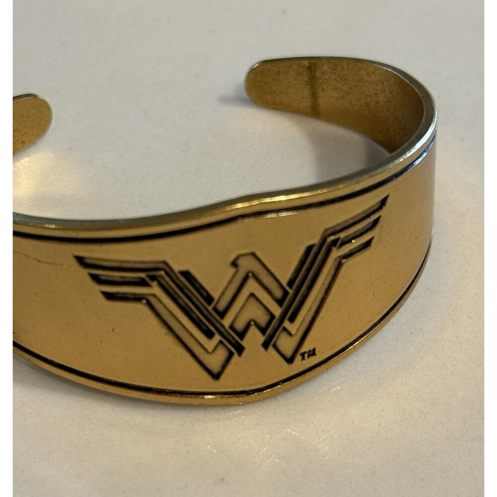 Alex and Ani X DC Comics Wonder Woman Metal Cuff Bracelet 2018